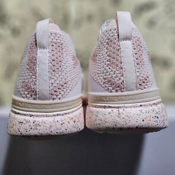 NEW APL Pink Salmon Techloom Bliss Running Shoes Men 9.5 Sea Salt - Picture 5 of 6